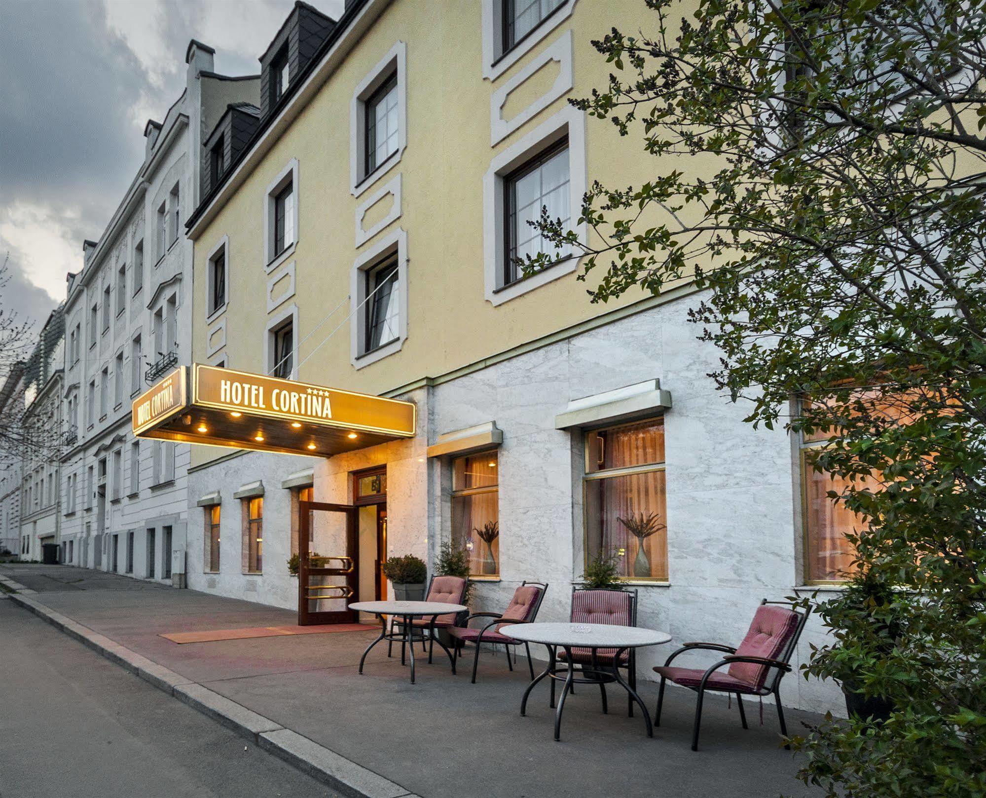 Club Cortina 4* Wien